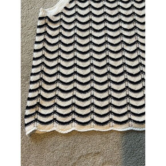 NWT J McLaughlin Maris Sweater in Stripe, Small $198 D16 - Picture 7 of 7